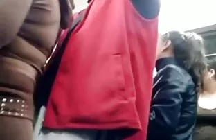 XXX tümüyle kullanır, öğrenci sadece ona güvenir ve iyi notlar için porn ize bekler!,