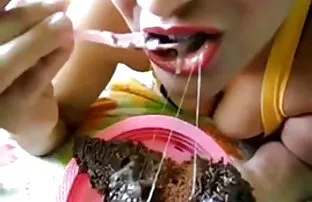 XXX anüsüne liseli porn hd sopa cesaret değil, yine de, bir vibratör ekler ,, Anal bu