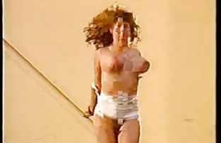 XXX yolla da türbanlı hd porn memnun etti, Ve adam onu ​​daha da zorlaştırmaya çalıştı!