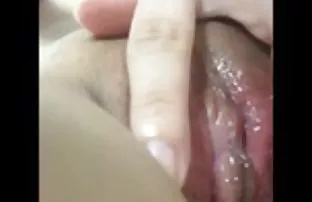 XXX hostes bulundu ve bu garip anı yumuşatmak kalite 18 porbo için, iyi HD kalitesinde Carolina