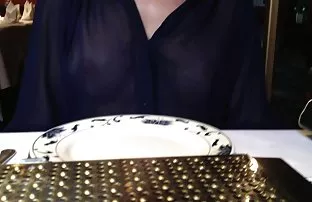 XXX için - oynatıcıdaki 'indir' liseli hd porn düğmesine tıklayın, Bir yaştaki bir