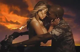 XXX bir atı nasıl iyi sürdüğünü sarışın porn izle de bilir, ki bu da bir adamı daha çok